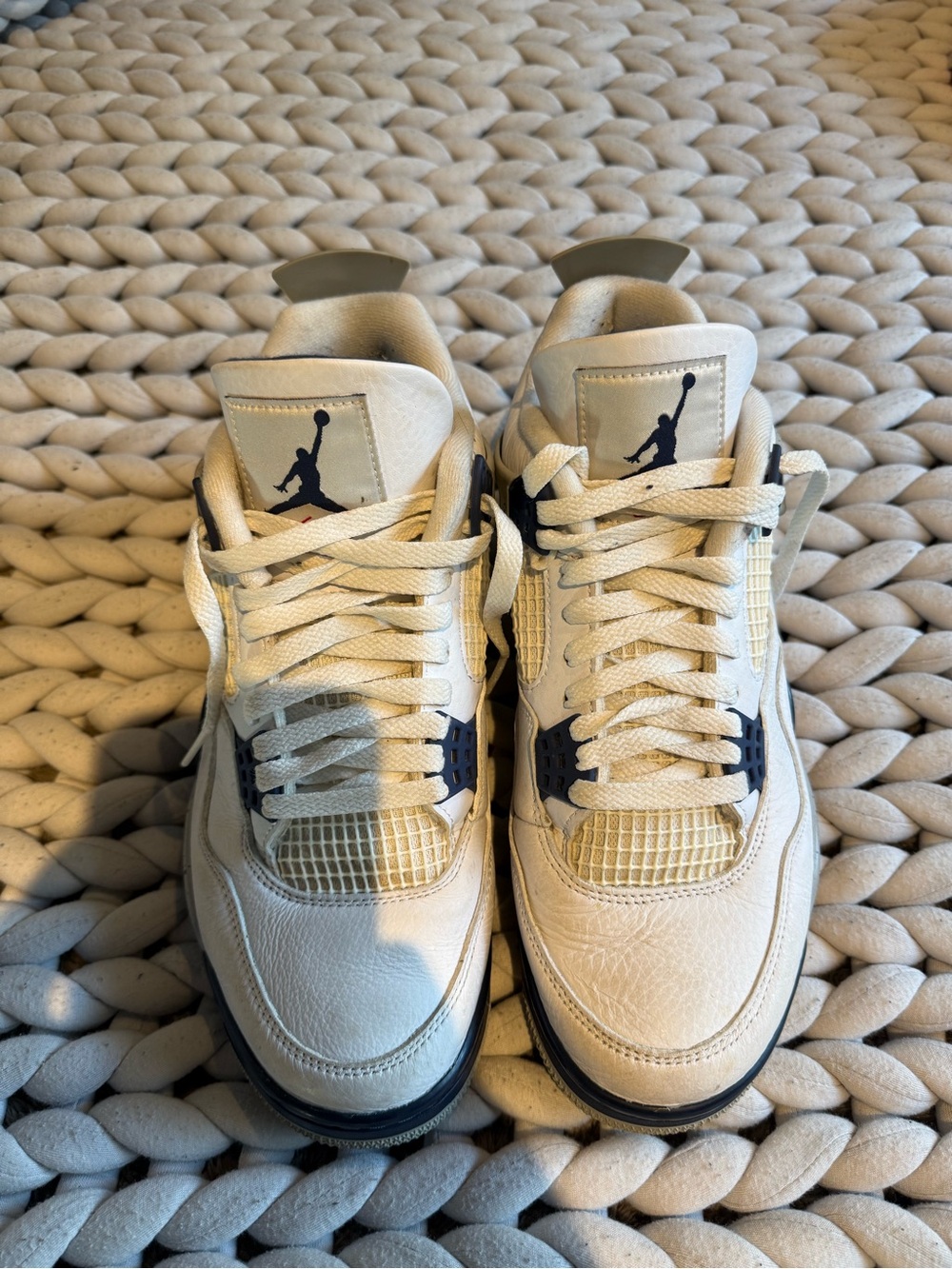 Jordan Sneakers in White and Navy Contrast